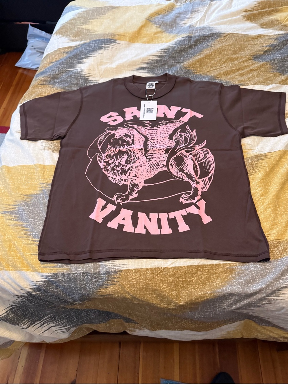 Saint Vanity Men’s Tee with Pink Graphic Size XL